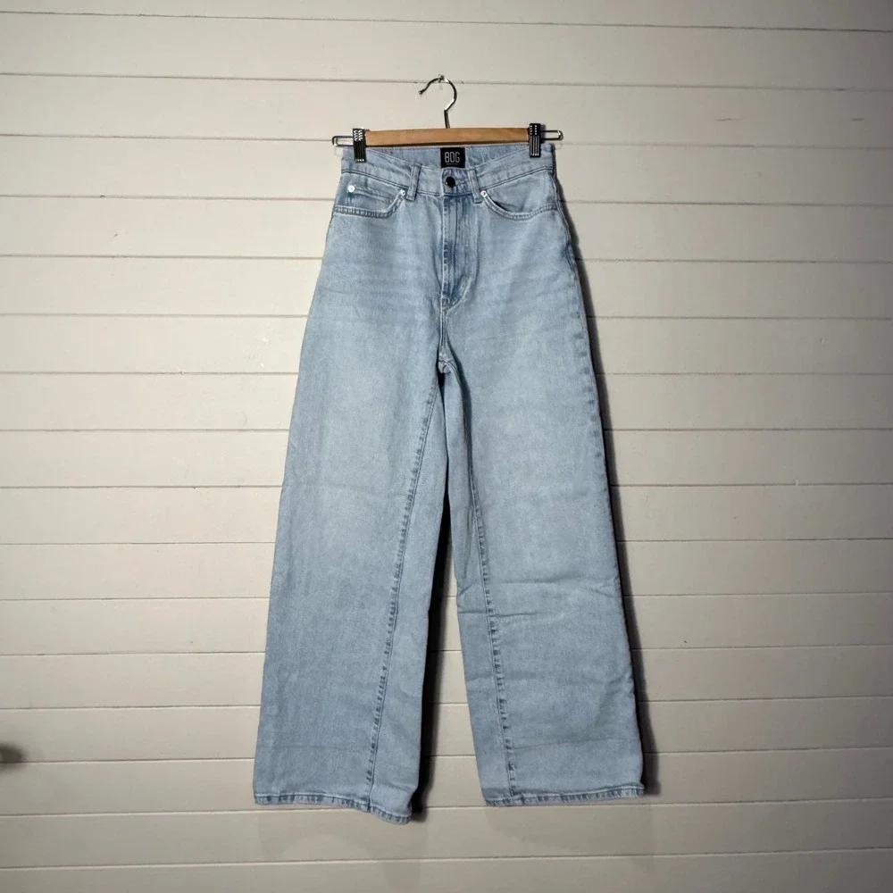 BDG Urban‎ Outfitters High & Wide Leg Jeans Light Wash Blue Size 24 OB1495394